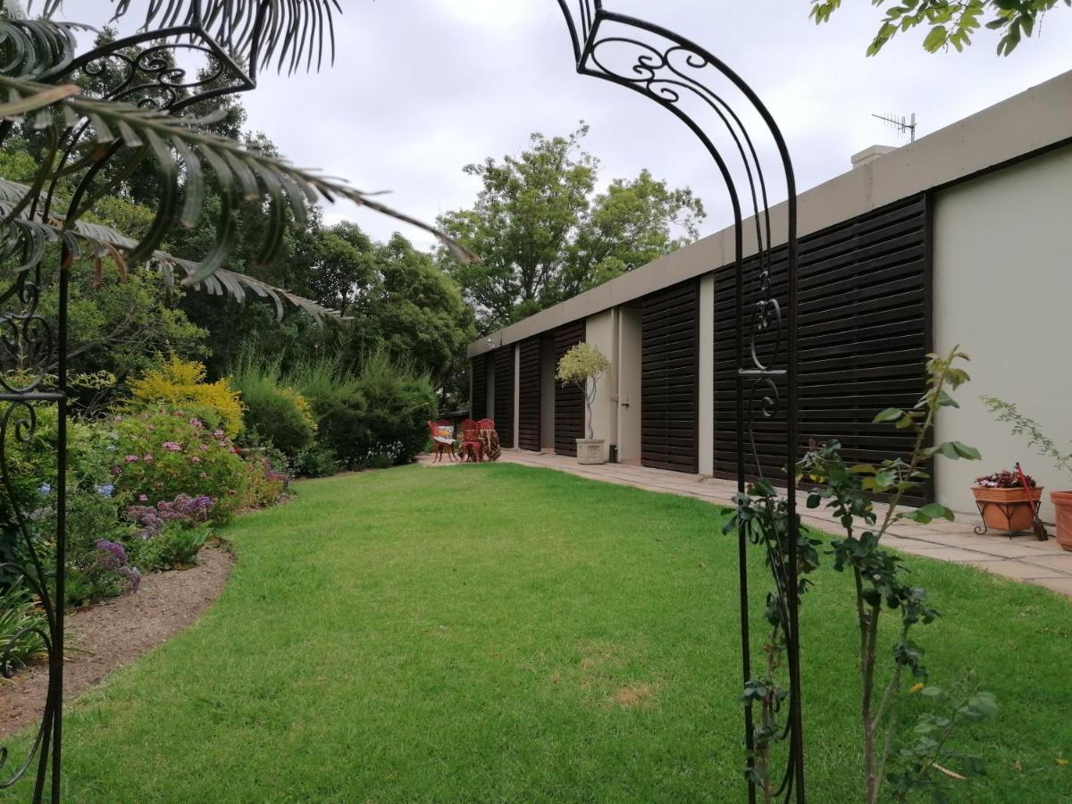 Aanhuizen Guest House Swellendam Esterno foto