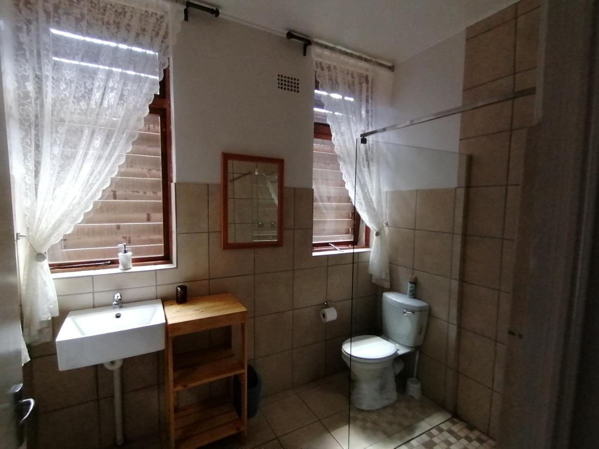 Aanhuizen Guest House Swellendam Esterno foto