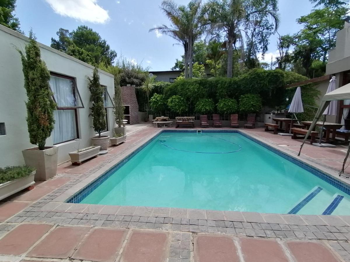 Aanhuizen Guest House Swellendam Esterno foto