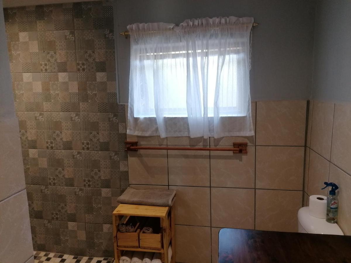 Aanhuizen Guest House Swellendam Esterno foto