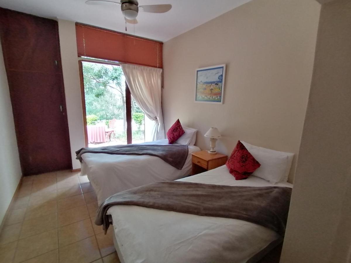 Aanhuizen Guest House Swellendam Esterno foto